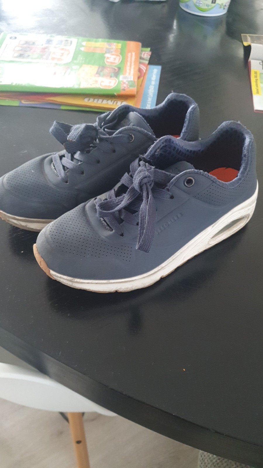 Donkerblauwe sneakers, maat 34, Ophalen, Skechers, Zo goed als nieuw, Jongen