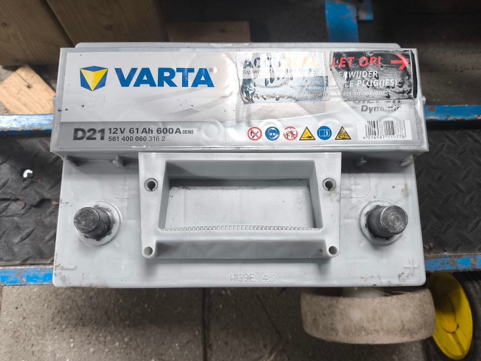 Varta Silver Dynamic D21 12V 61Ah 600A(EN) Accu, Ophalen, Ford