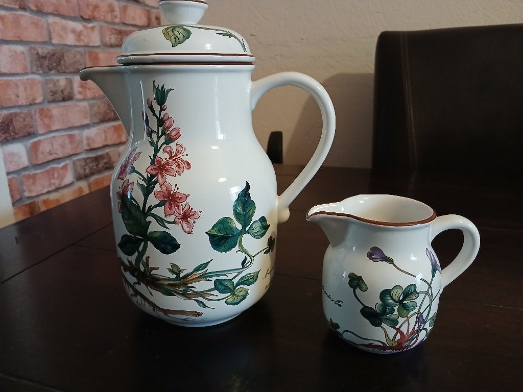 Villeroy & Boch Botanica Koffiekan en Melkkan, Ophalen of Verzenden, Zo goed als nieuw, Overige stijlen, Porselein