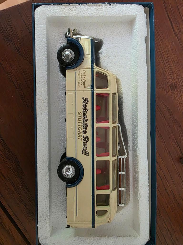 Dinky 1950 Mercedes-Benz Diesel Omnibus type 0-3500, Ophalen, 1:50 of kleiner, Auto, Overige merken