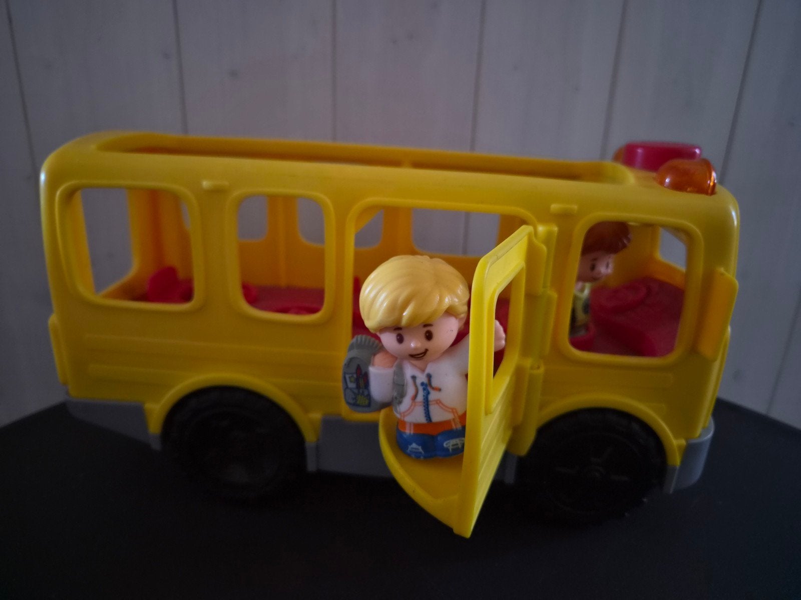 Fisher-Price Little People schoolbus, Ophalen of Verzenden, Zo goed als nieuw, Speelset, Met licht