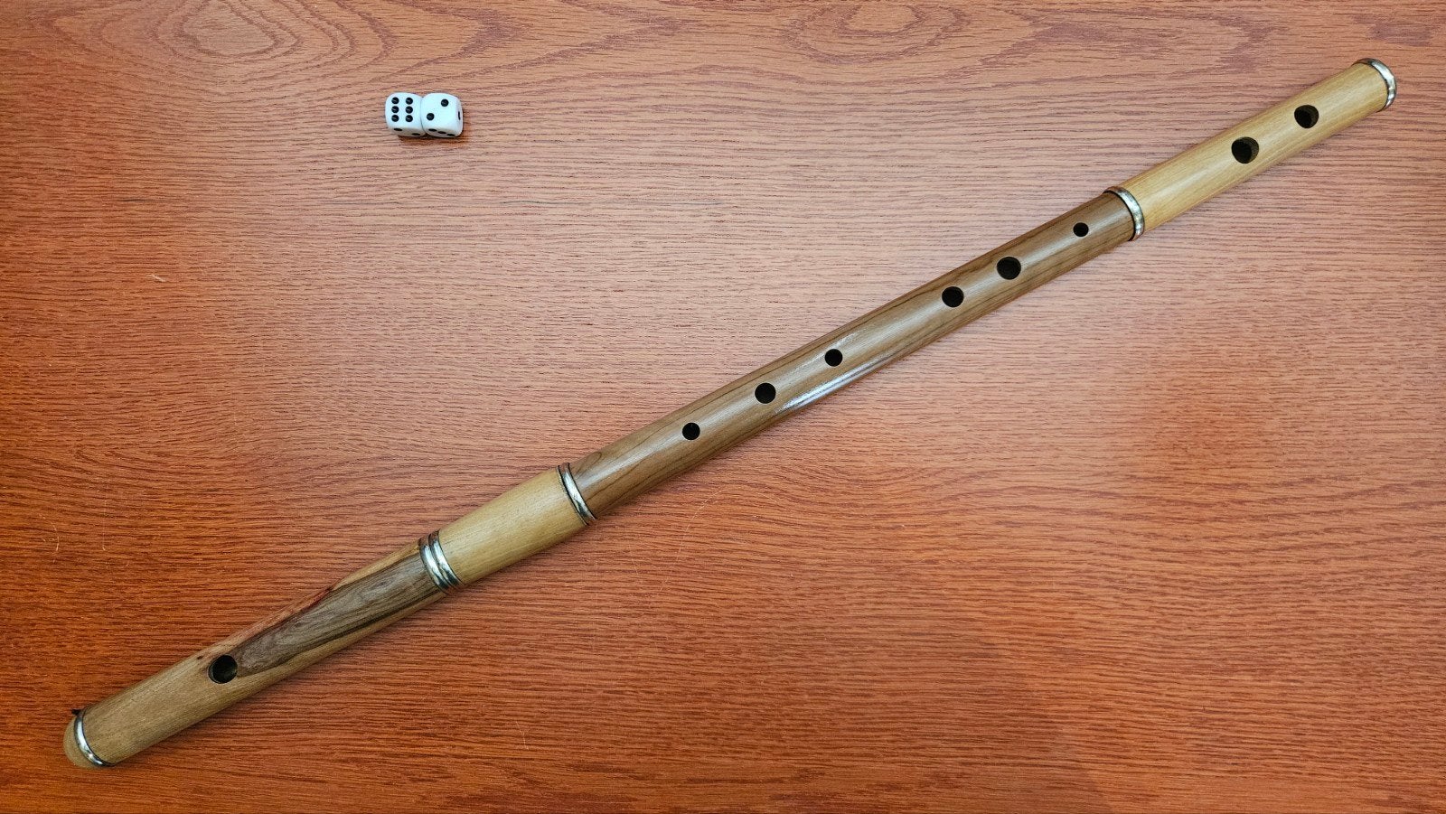 Ierse Keltische palisander dwarsfluit in D, Muziek en Instrumenten, Ophalen of Verzenden, Zo goed als nieuw