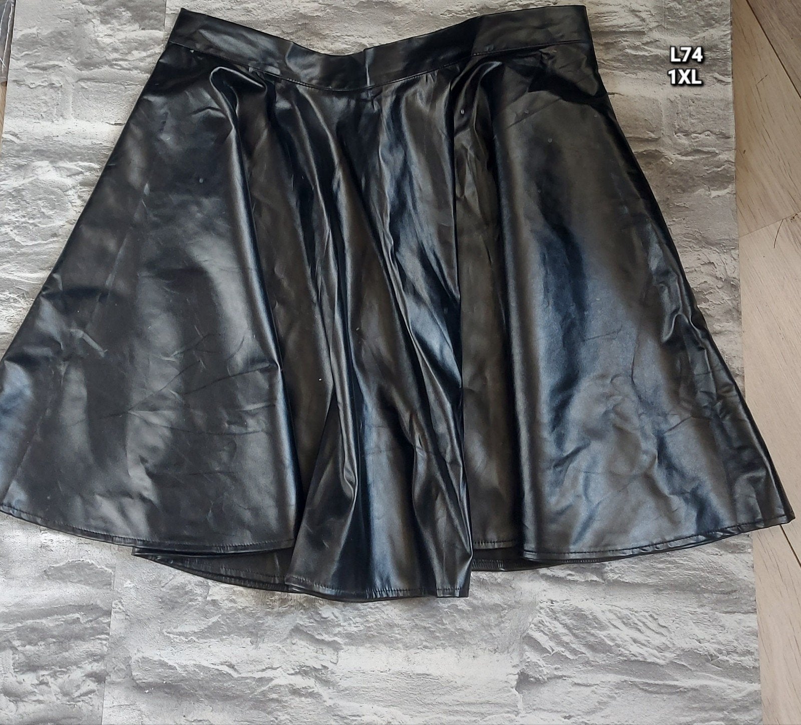 Sexy Zwarte leren skater rok 1XL, Kleding | Dames, Rokken, Zwart, Maat 46/48 (XL) of groter, Ophalen of Verzenden, Boven de knie