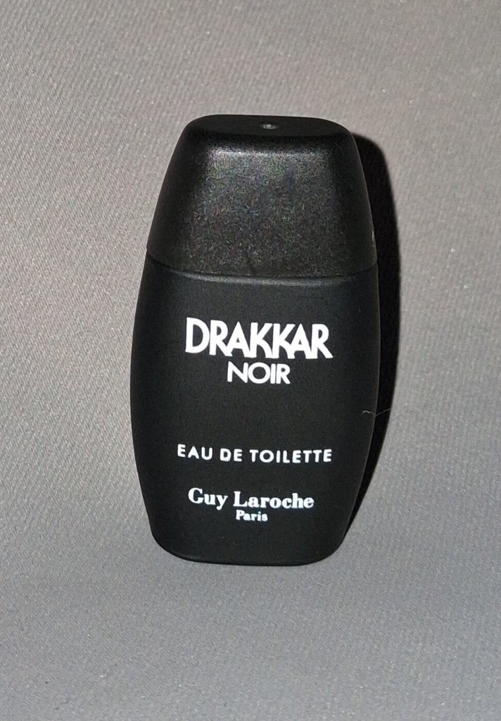 Volle parfum mini - Guy Laroche Drakkar noir, Ophalen of Verzenden, Zo goed als nieuw, Miniatuur, Gevuld
