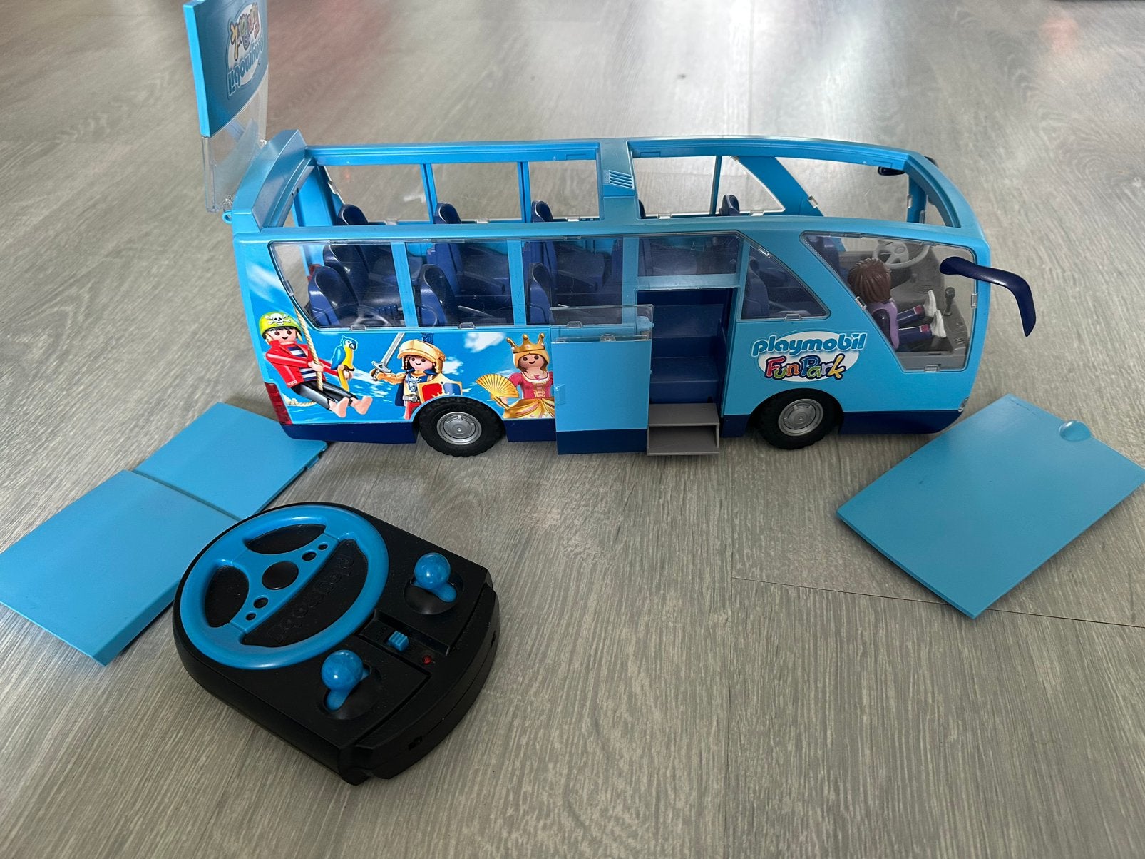 Playmobil funpark bus met afstandsbediening, Ophalen of Verzenden, Zo goed als nieuw