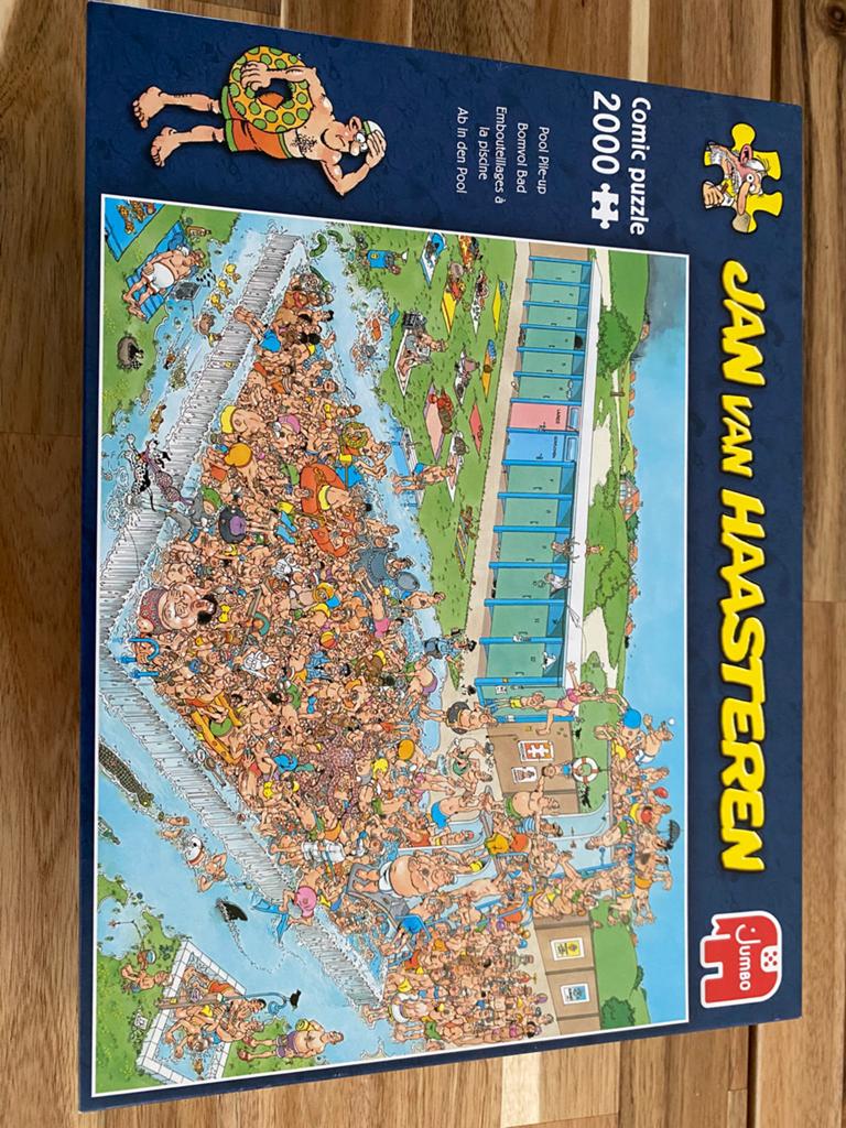Jan van Haasteren Bom vol bad. 2000 stukjes, Ophalen of Verzenden, Meer dan 1500 stukjes, Zo goed als nieuw, Legpuzzel