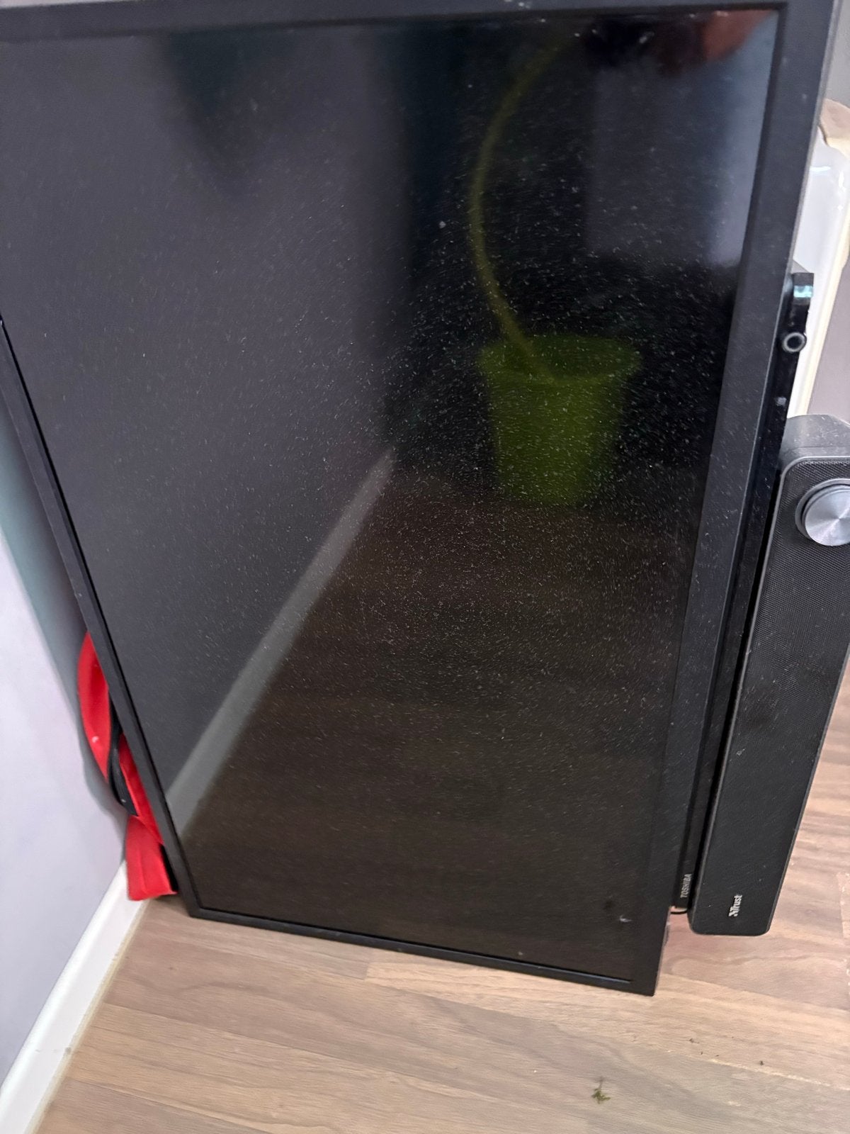 Toshiba TV - Ophalen voor €10 (zonder afstandsbediening), Ophalen, LCD, 80 tot 100 cm, Gebruikt