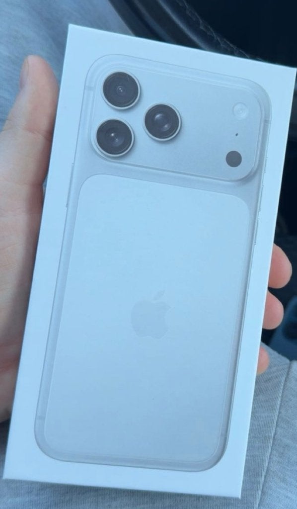 Nieuwe iPhone 17 Pro Max 1TB Zilver  met factuur, Telecommunicatie, Mobiele telefoons | Apple iPhone, IPhone 15 Pro Max, Ophalen of Verzenden