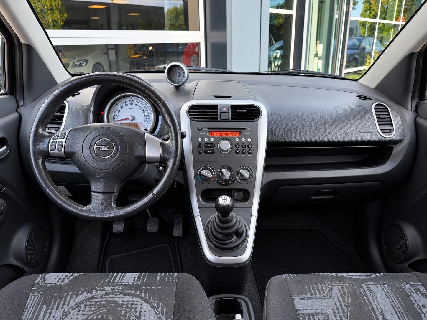 Opel Agila 1.2 Edition | Airco | Hoge instap | Lichtmetalen, Voorwielaandrijving, Stof, 4 cilinders, 965 kg