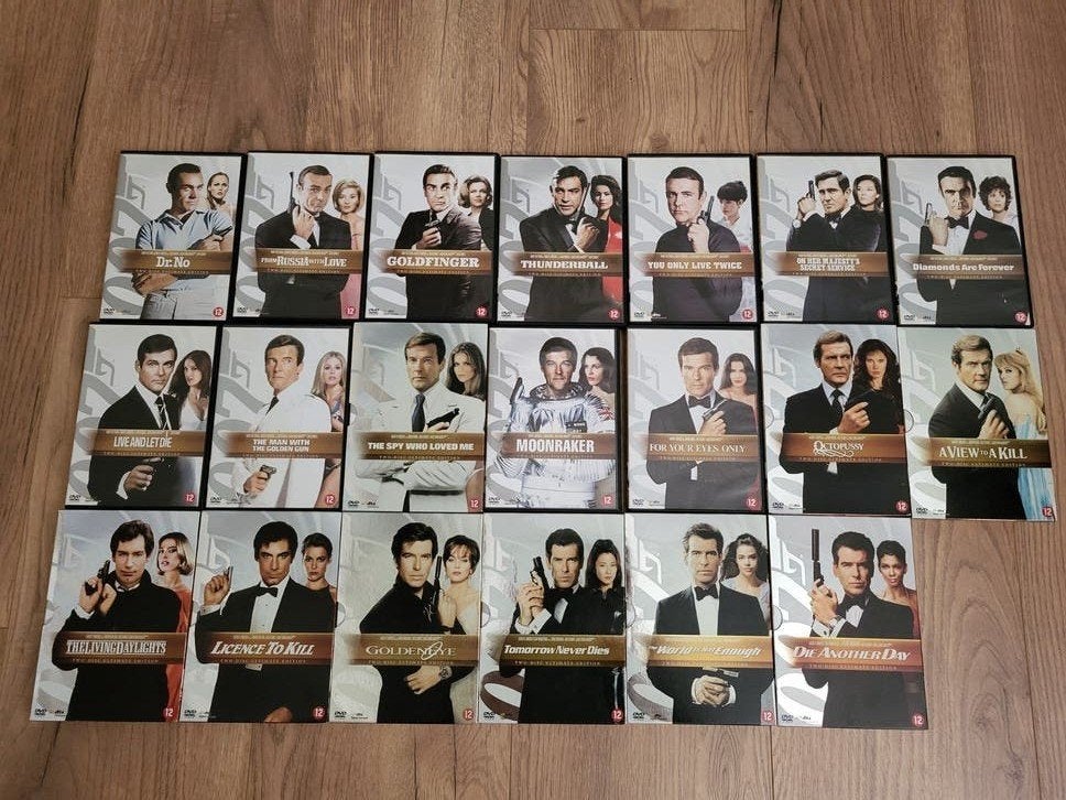 James Bond DVD Collectie - 20 Films, Gebruikt, Inclusief doosje, Ophalen of Verzenden, Duits