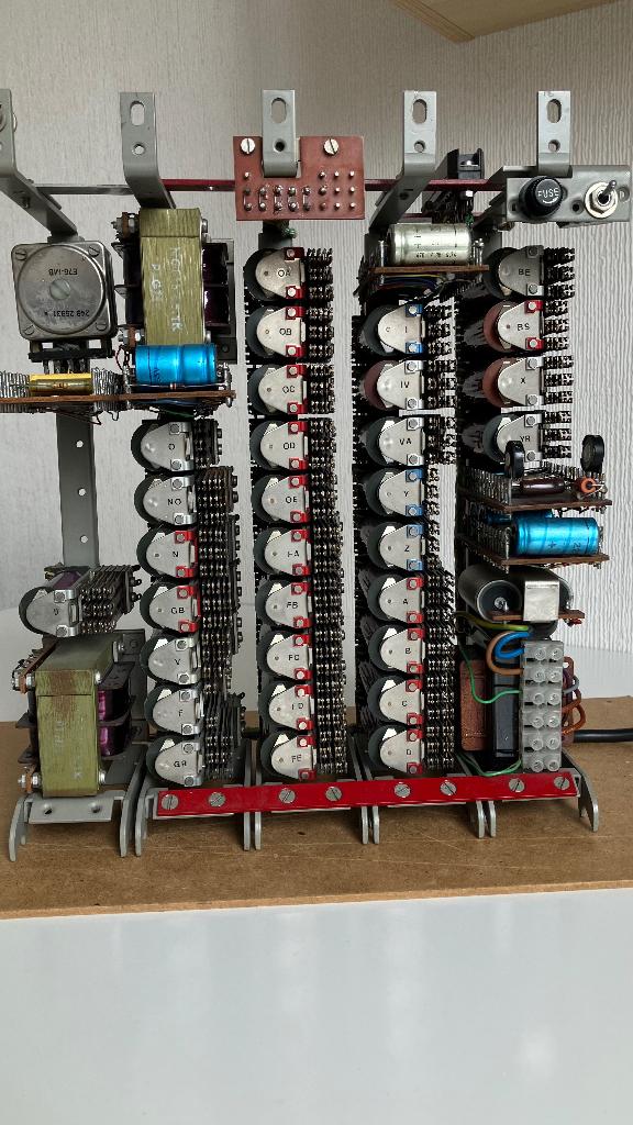 Werkende relais telefooncentrale 1973 – PABX 5 lijnen, uniek, Ophalen, Gebruikt, Analoge centrale
