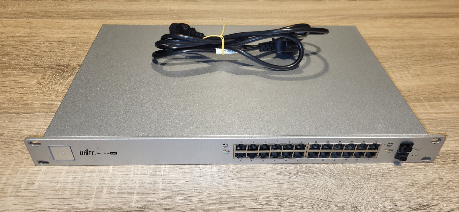 Ubiquiti Unifi US-24-250W PoE Switch, Ophalen of Verzenden