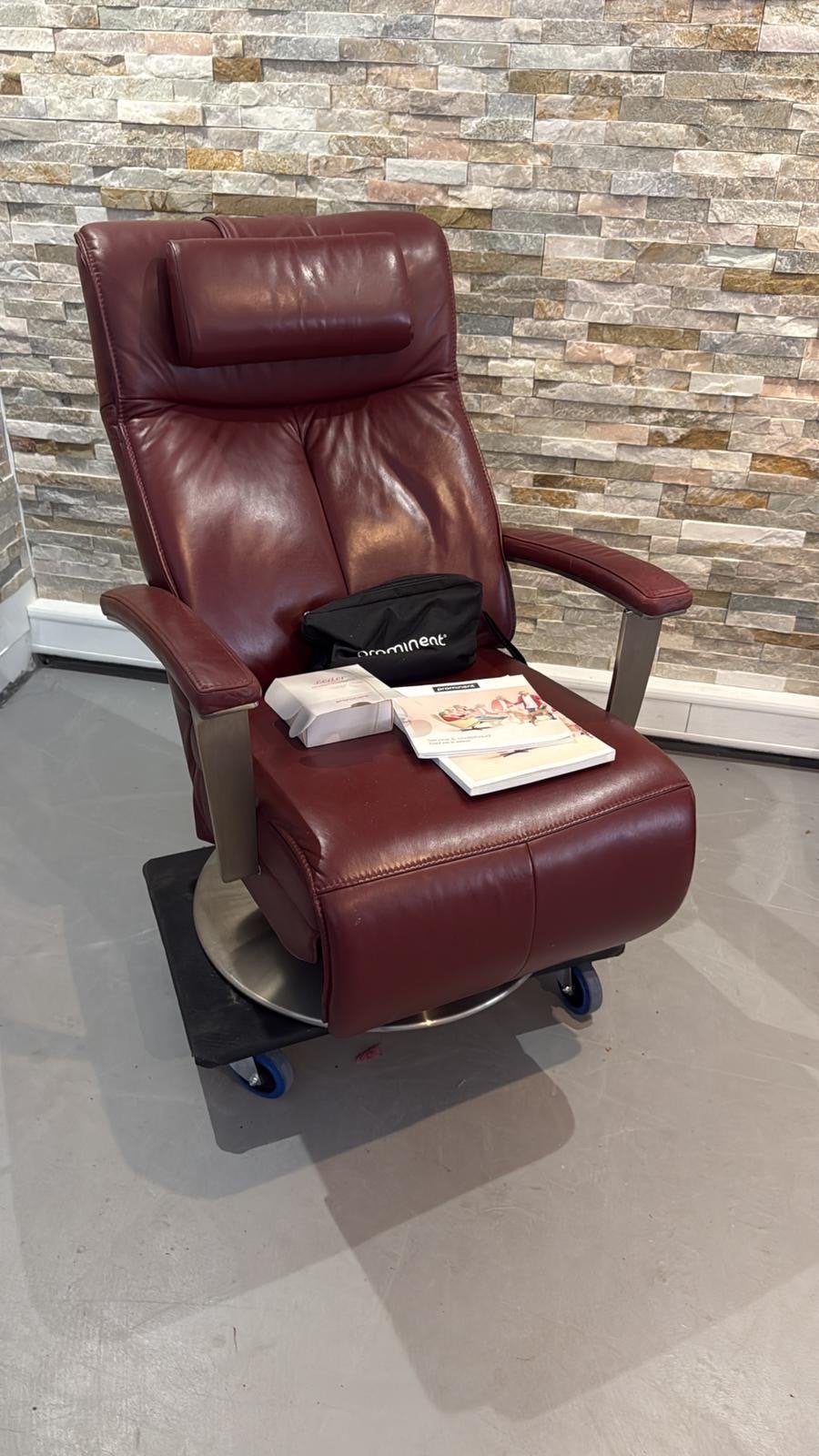 Prominent Luxe Leren Relaxfauteuil - Roodbruin, Ophalen, 100 tot 125 cm, ., Leer