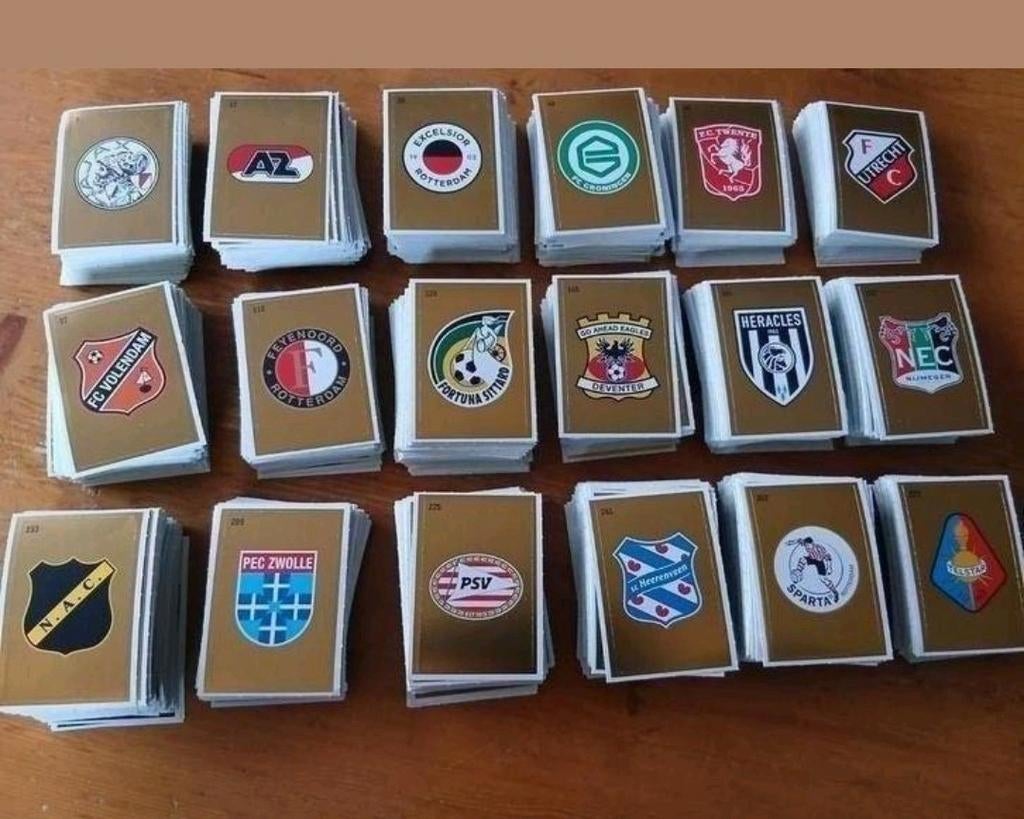 Voetbalplaatjes Plus ️, Verzamelen, Supermarktacties, Plus, Ophalen of Verzenden