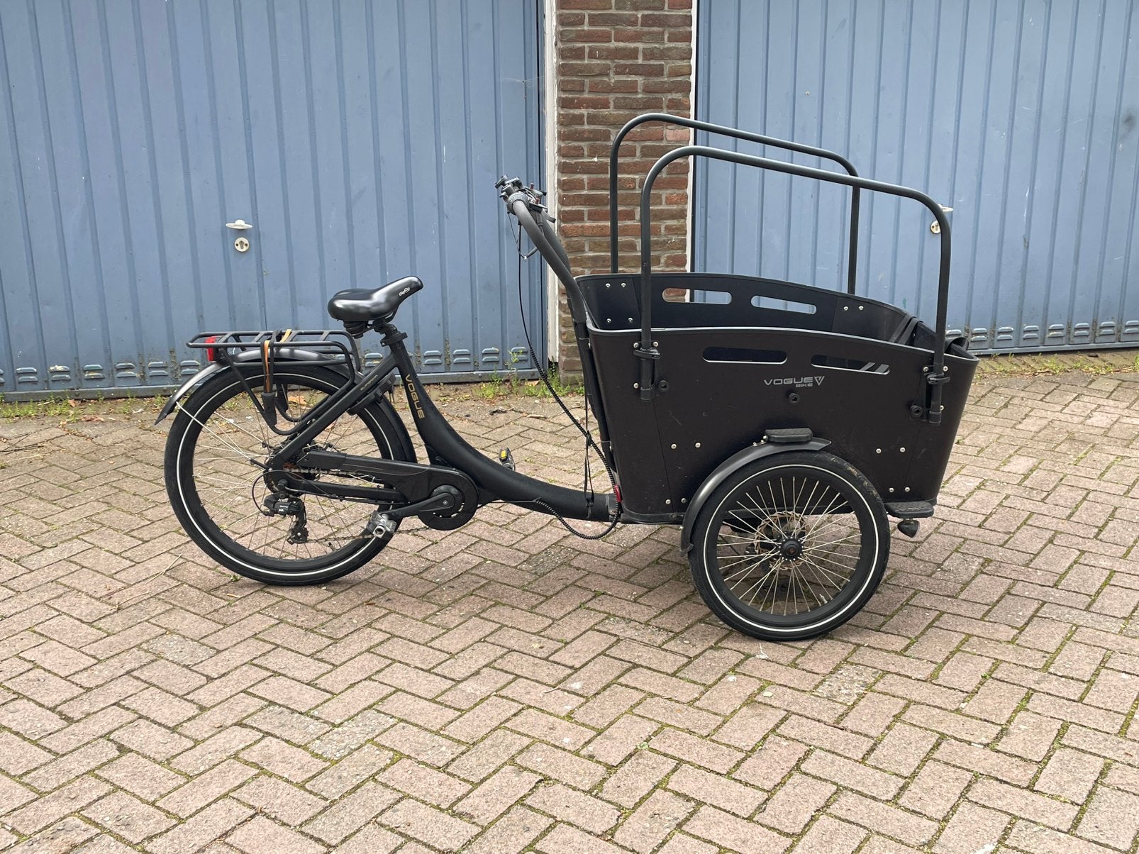Nette vogue carry 3 bakfiets, Fietsen en Brommers, Fietsen | Bakfietsen, Zo goed als nieuw, 4 kinderen of meer, Ophalen of Verzenden