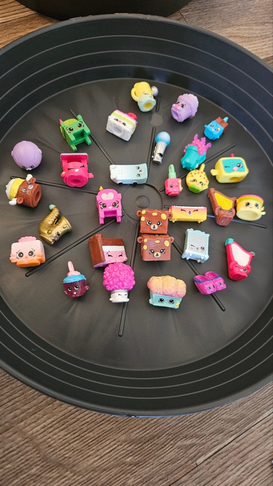 Shopkins figuren set - diverse karakters 25+ stuks, Ophalen, Gebruikt, Meisje