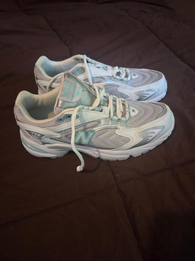 New Balance Sneakers, Ophalen of Verzenden, Zo goed als nieuw, Hardloopschoenen, Overige merken