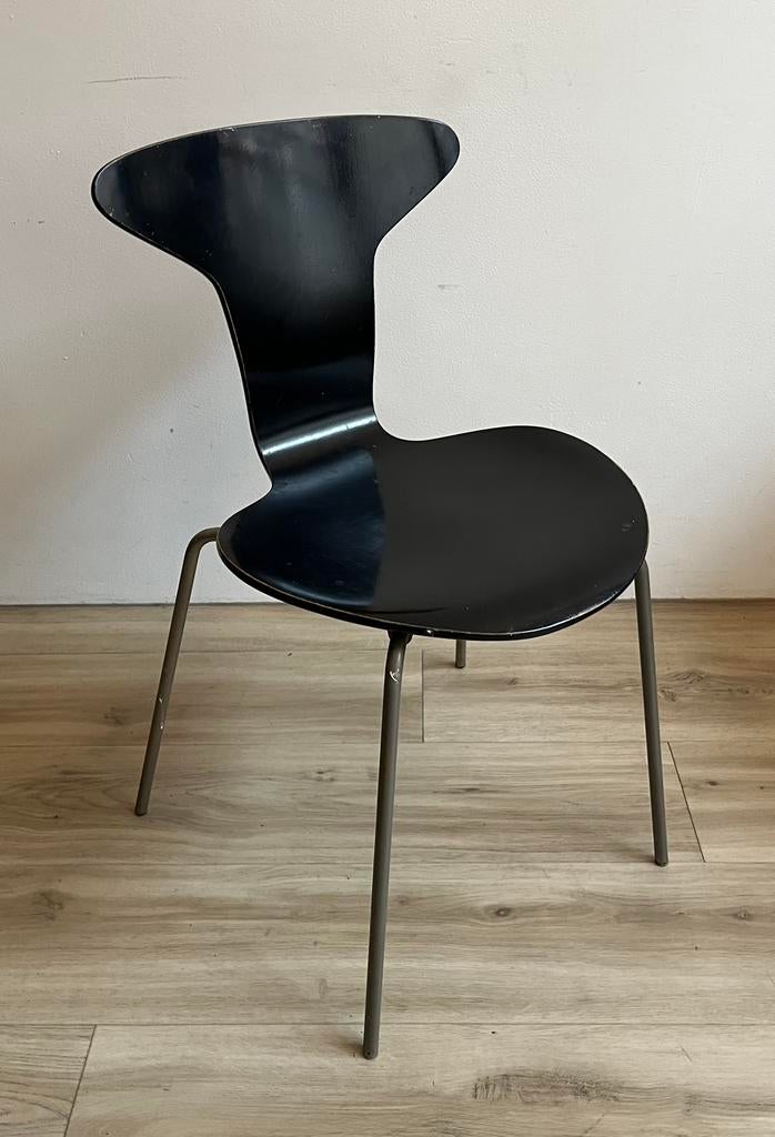 Mosquito Chair 3105 by Arne Jacobsen, Huis en Inrichting, Stoelen, Ophalen, Zwart, Zo goed als nieuw, Eén