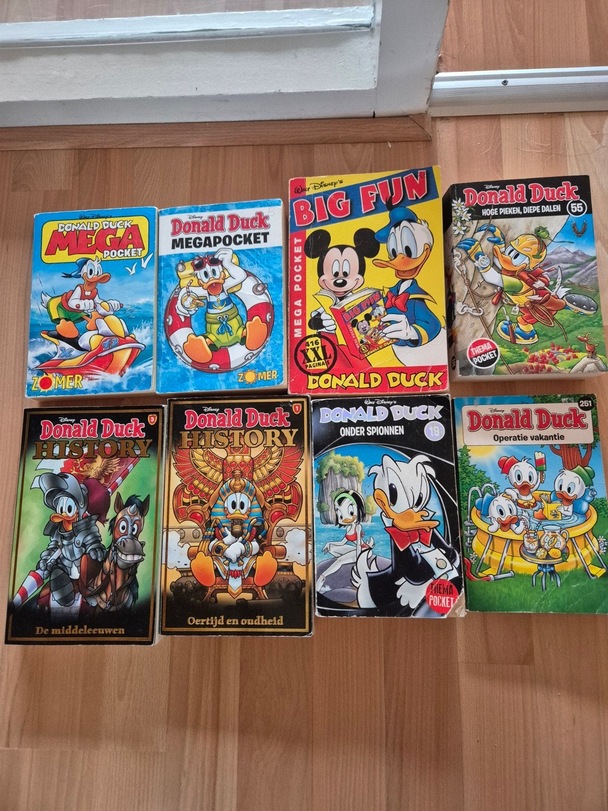 8 Donald Duck pockets (7 mega), Meerdere stripboeken, Ophalen of Verzenden, Gelezen
