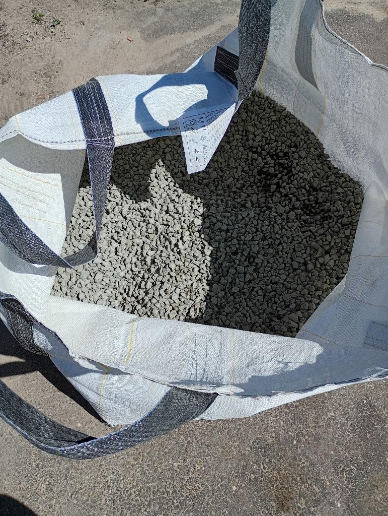 Split basalt +- 300 kilo, Ophalen, Nieuw, Split, Basalt