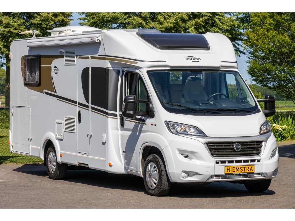 Carado T 449 Hymer | 2020 | 2x Airco | 5 Pers | 57dkm, Caravans en Kamperen, Campers, Ringverwarming, Fiat, Koelkast, Bedrijf