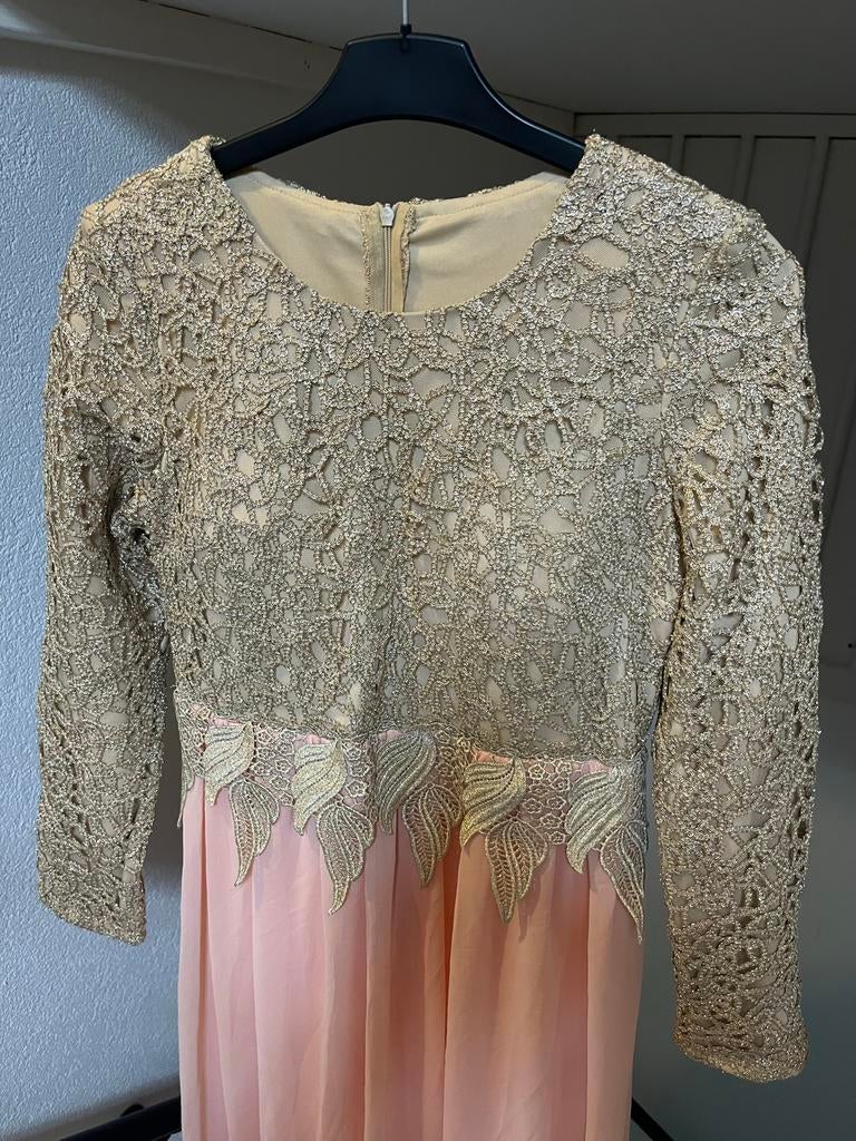 Elegante Galajurk Goud Kant en Roze Chiffon, Ophalen of Verzenden, Zo goed als nieuw, Maat 42/44 (L), Onder de knie