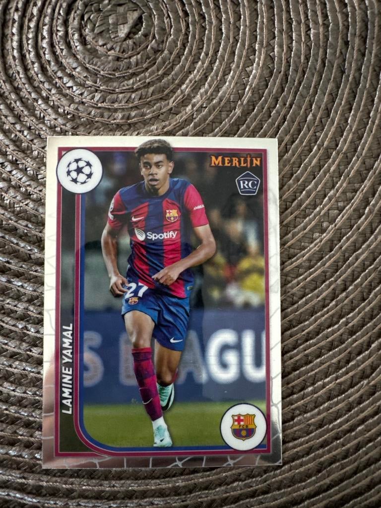 Lamine Yamal Merlin Topps RC Rookie Kaart FC Barcelona, Ophalen of Verzenden, Zo goed als nieuw, Buitenlandse clubs, Spelerskaart
