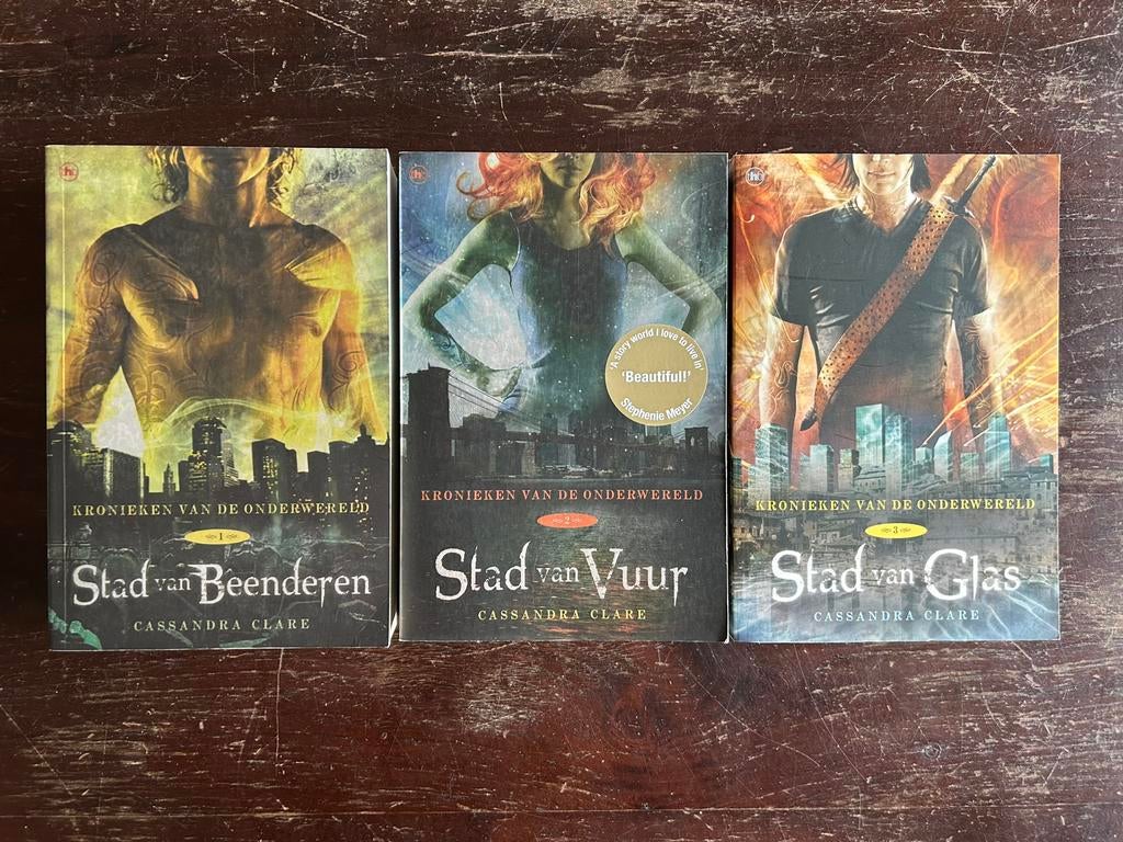 3x Cassandra Clare - Kronieken van de Onderwereld, Ophalen of Verzenden, Zo goed als nieuw, Cassandra Clare