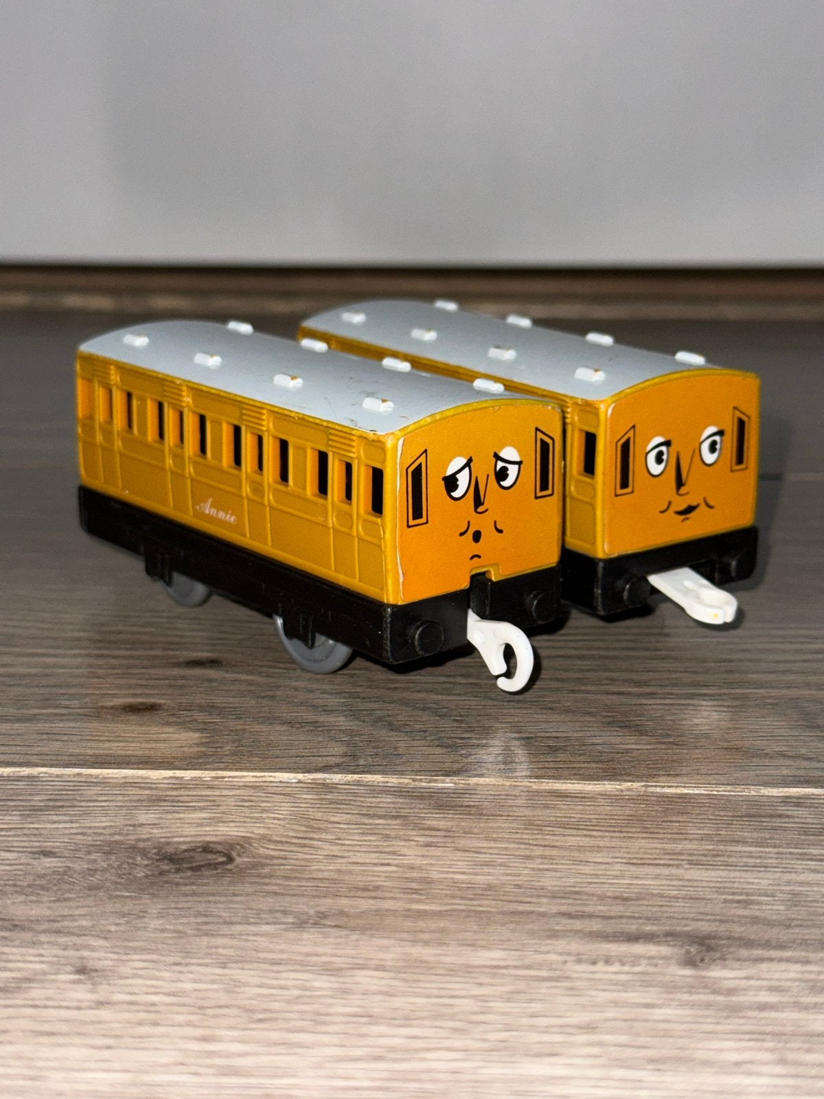 Thomas de Trein Annie & Clarabel passagierswagons Tomy, Ophalen of Verzenden, Gebruikt