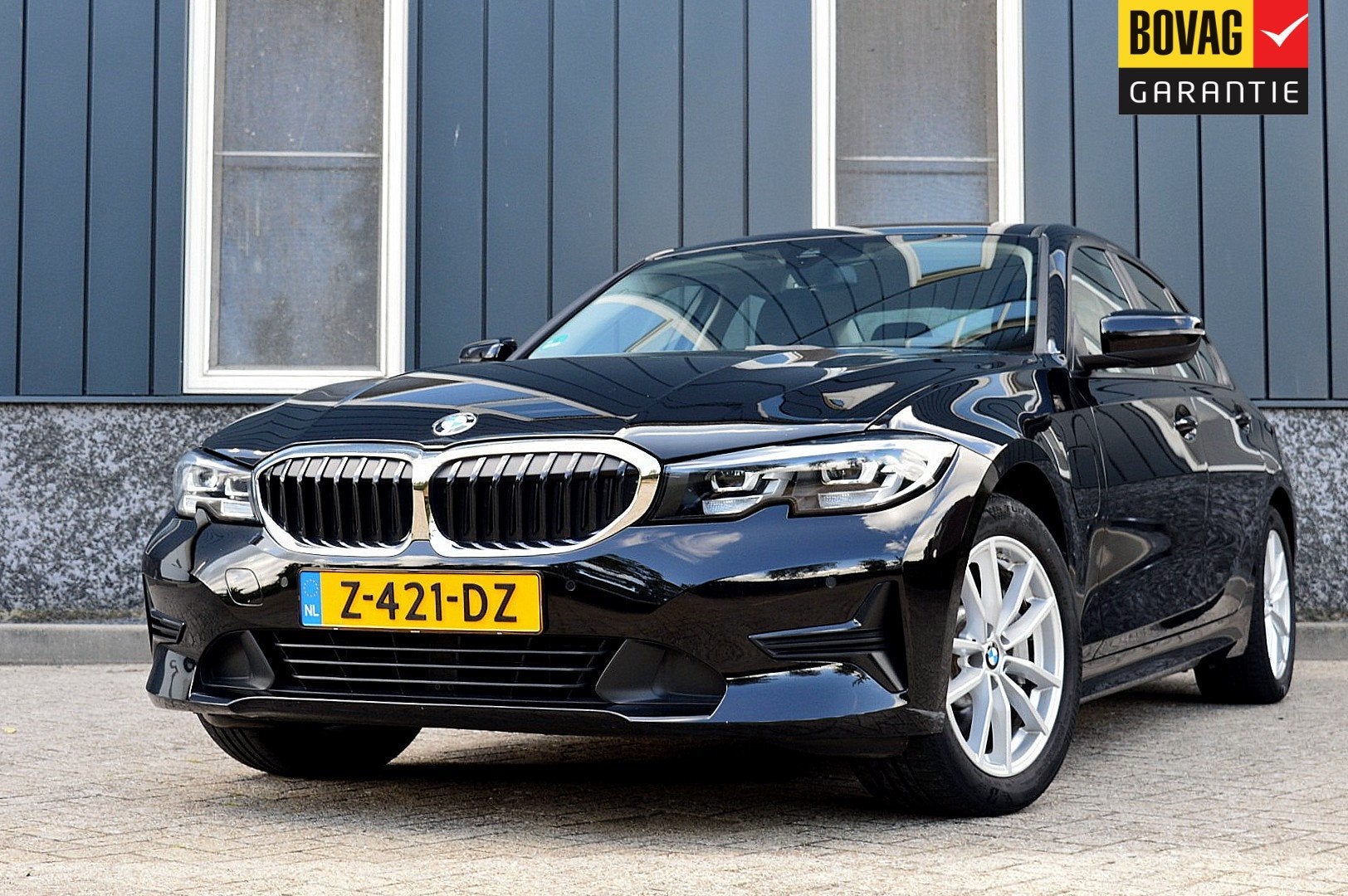 BMW 3-serie 330e High Executive SOH 90% Rijklaarprijs-Garant, Gebruikt, Zwart, Plug-in hybride, Grijs