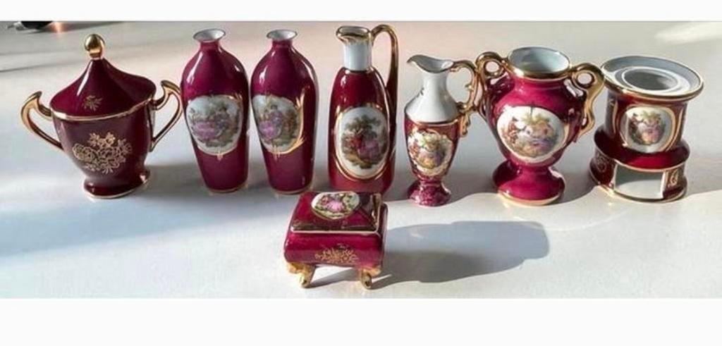 Limoges porseleinen miniatuur set - Bordeauxrood met goud, Antiek en Kunst, Ophalen