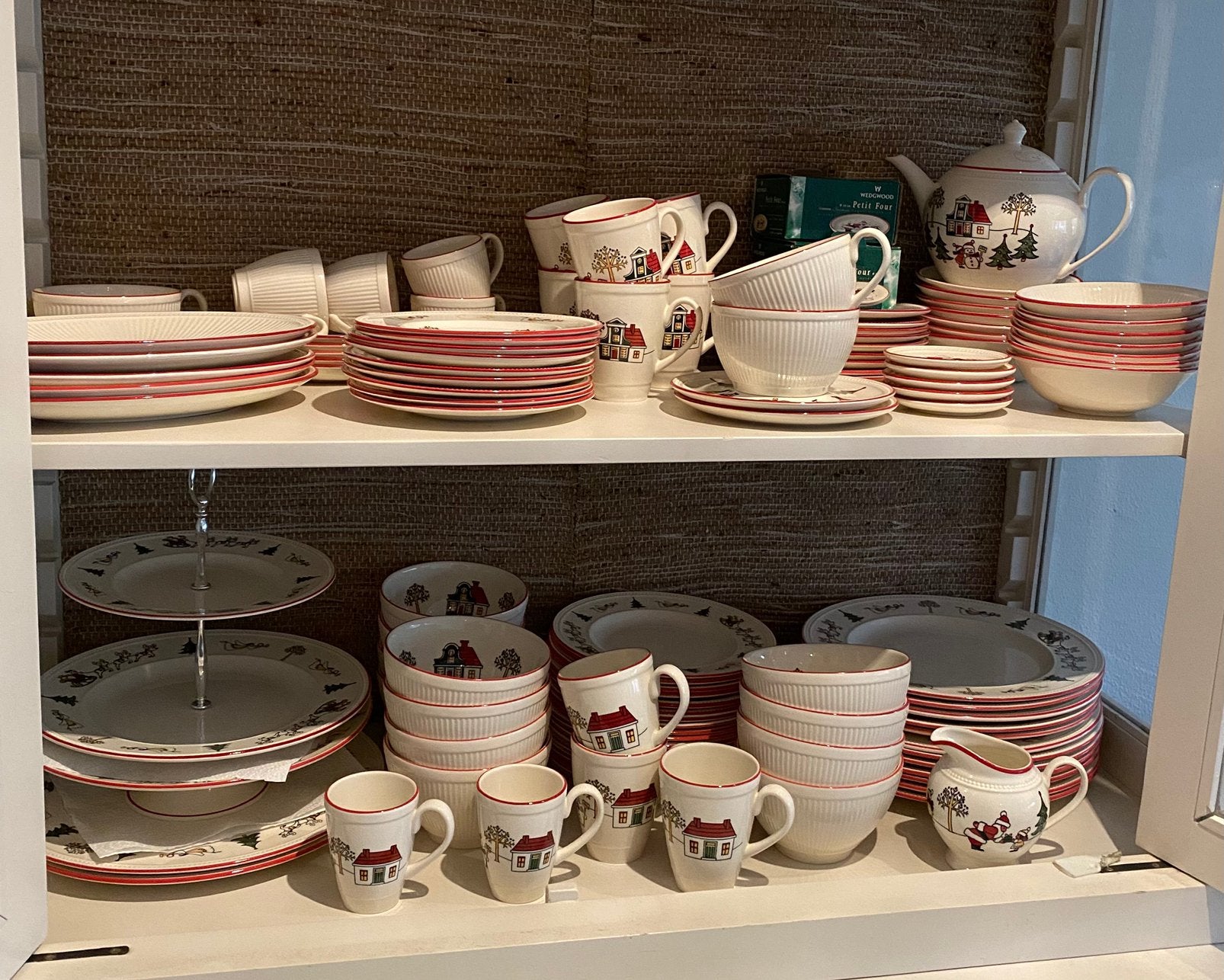 Wedgwood Windsor Christmas servies, Ophalen, Zo goed als nieuw, Porselein, Bord(en)