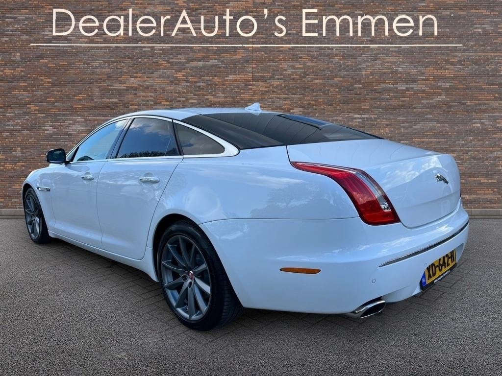 Jaguar XJ 3.0 V6 341 PK SC AWD LEDER SCHUIFDAK LMV NAVIGATIE, Automaat, Euro 5, Gebruikt, 1839 kg