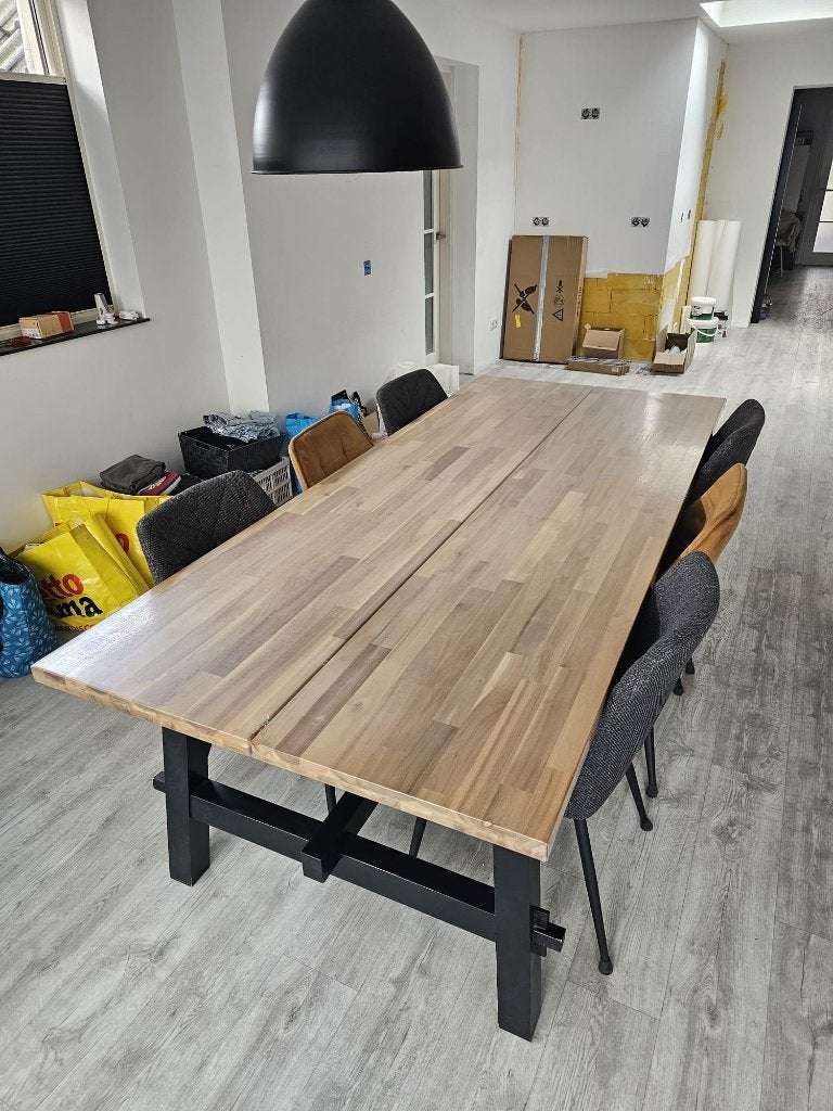 Eettafel acaciahout 2.35mx 1m+ 6 eetkamerstoelen+3hanglampen, Ophalen, Duurzaam en sterk, Overige materialen, 200 cm of meer