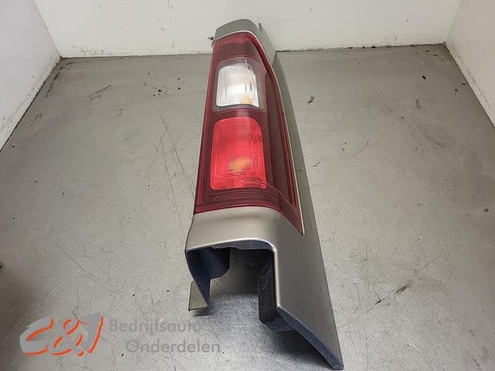Achterlicht rechts van een Fiat Talento, Auto-onderdelen, Verlichting, Gebruikt, -, -, Ophalen of Verzenden