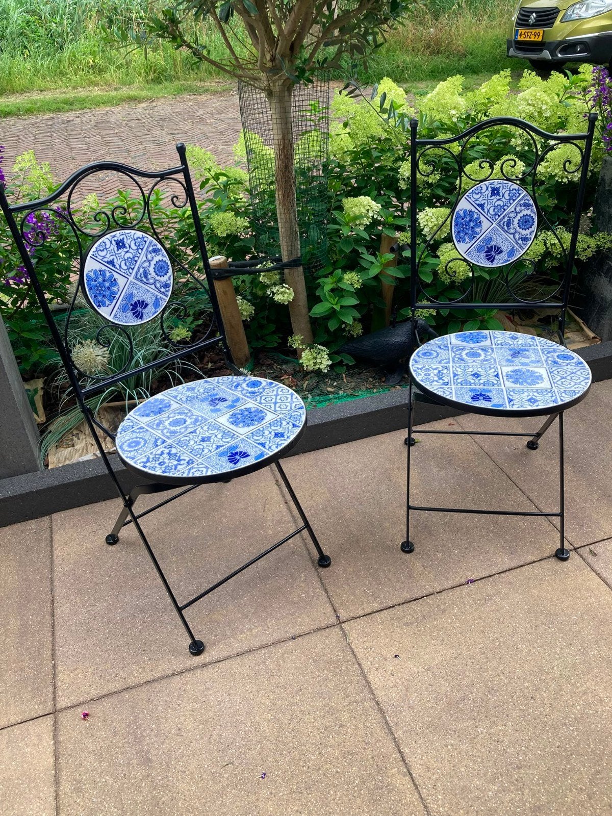 Bistro mozaïek stoeltjes samen 45€, Ophalen