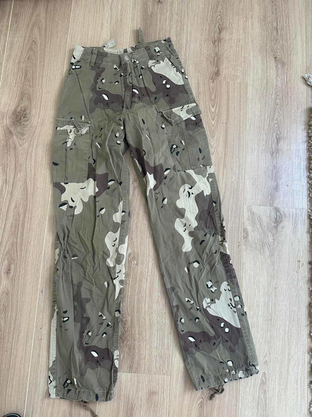 Camouflage cargo maat xs van LA Sisters, Ophalen, Zo goed als nieuw, Maat 34 (XS) of kleiner, Lang