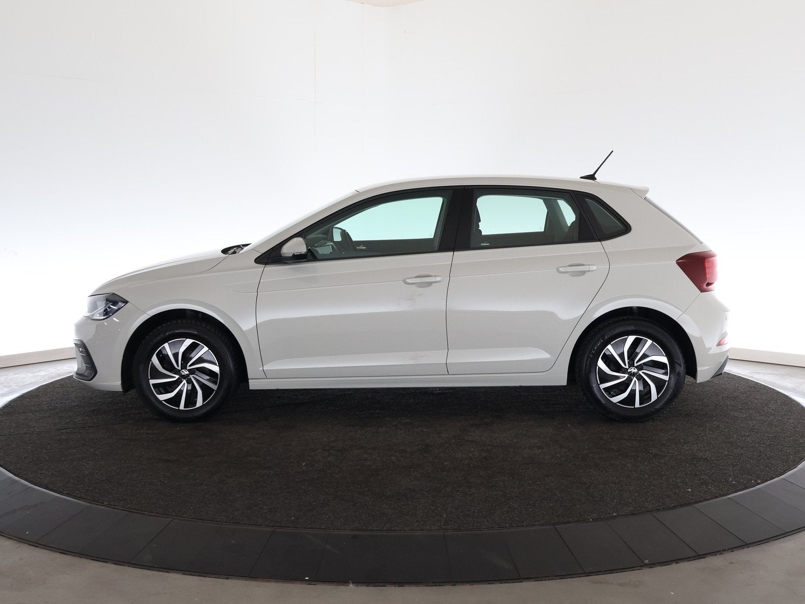Volkswagen Polo 1.0 TSI Life Business | Navi | Clima | 12 ma, Stof, 49 €/maand, Origineel Nederlands, Handgeschakeld