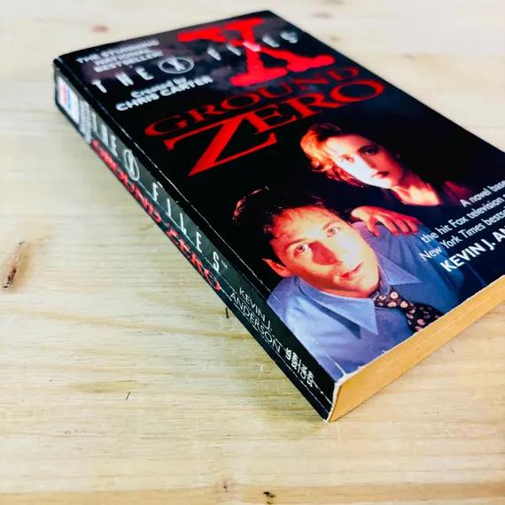Boek x files in nieuw staat!.topboek!, Ophalen, Zo goed als nieuw