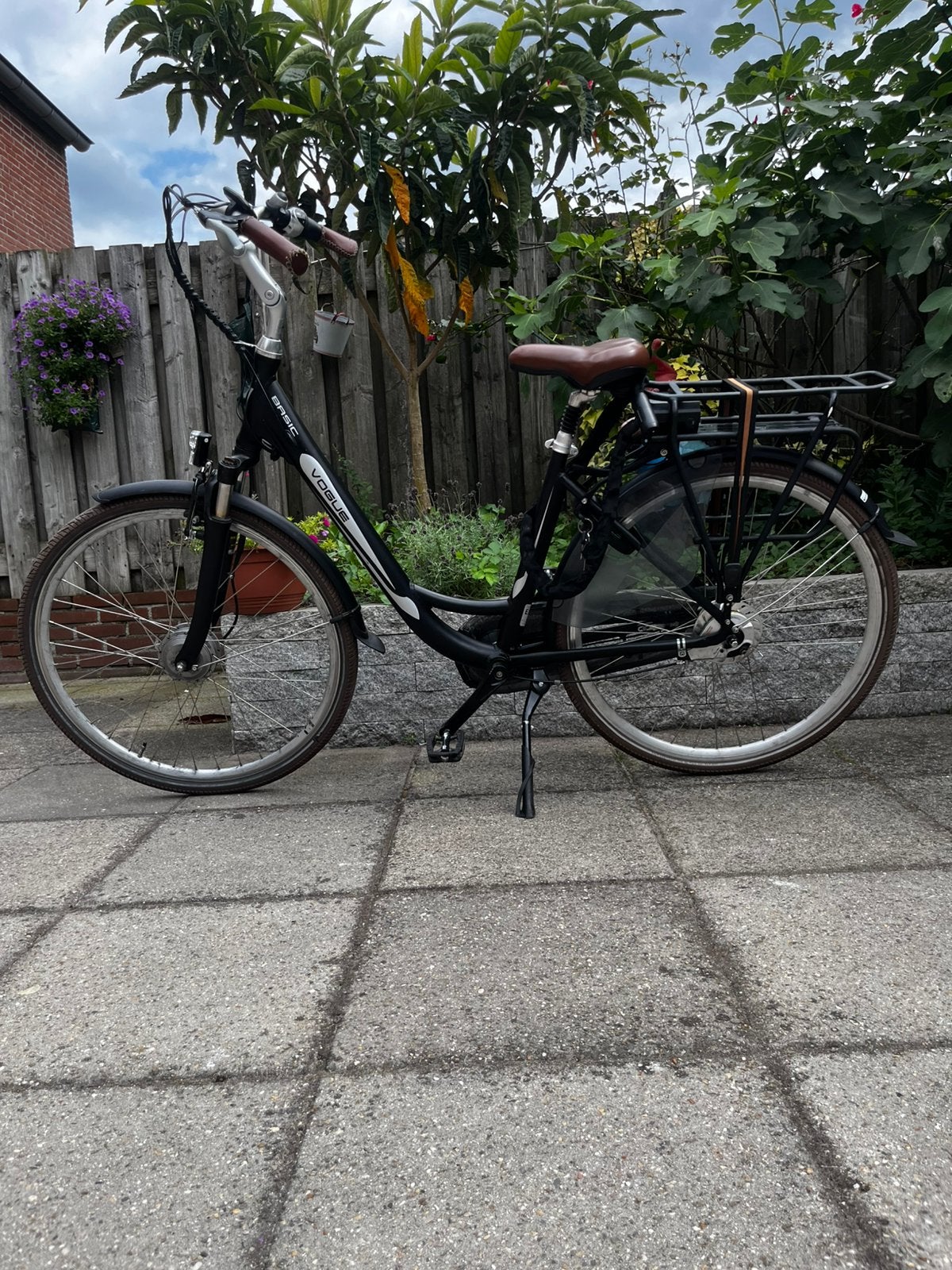 E-fiets vogeu- Basic, Zo goed als nieuw, Minder dan 47 cm, 50 km per accu of meer, Ophalen