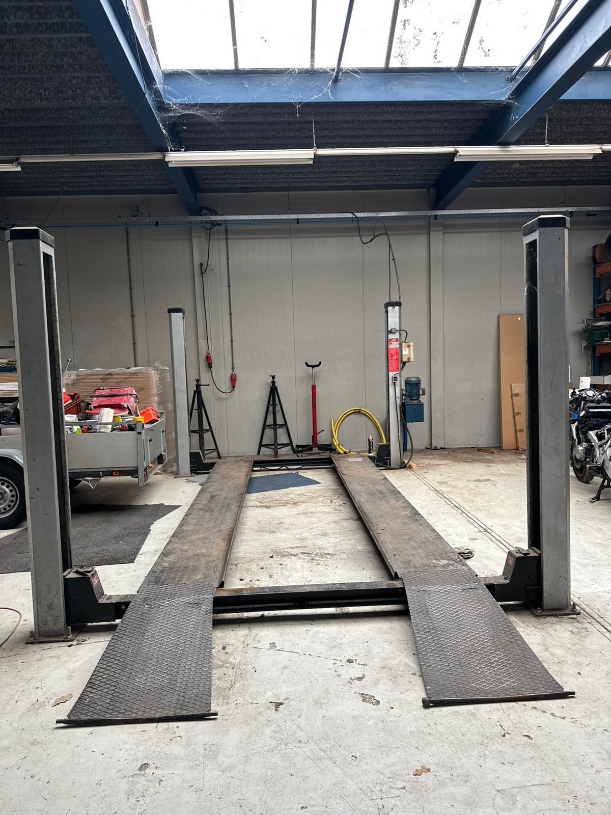 Degelijke 4 koloms hefbrug 3500kg, Auto diversen, Ophalen, Gebruikt