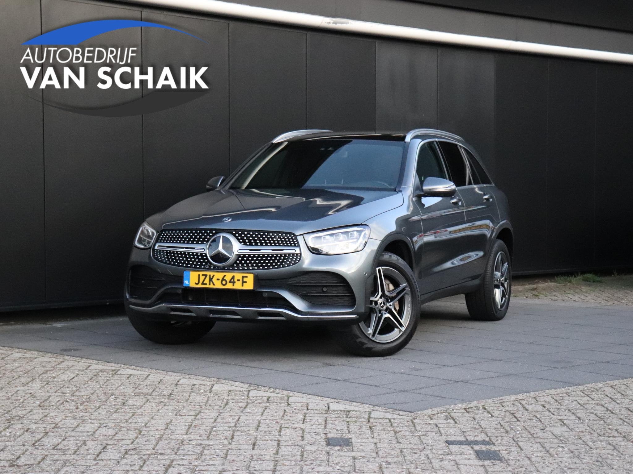 Mercedes-Benz GLC-klasse 300e 4MATIC Premium Plus | LEDER |, Auto's, Automaat, 14 kWh, Gebruikt, 4 cilinders