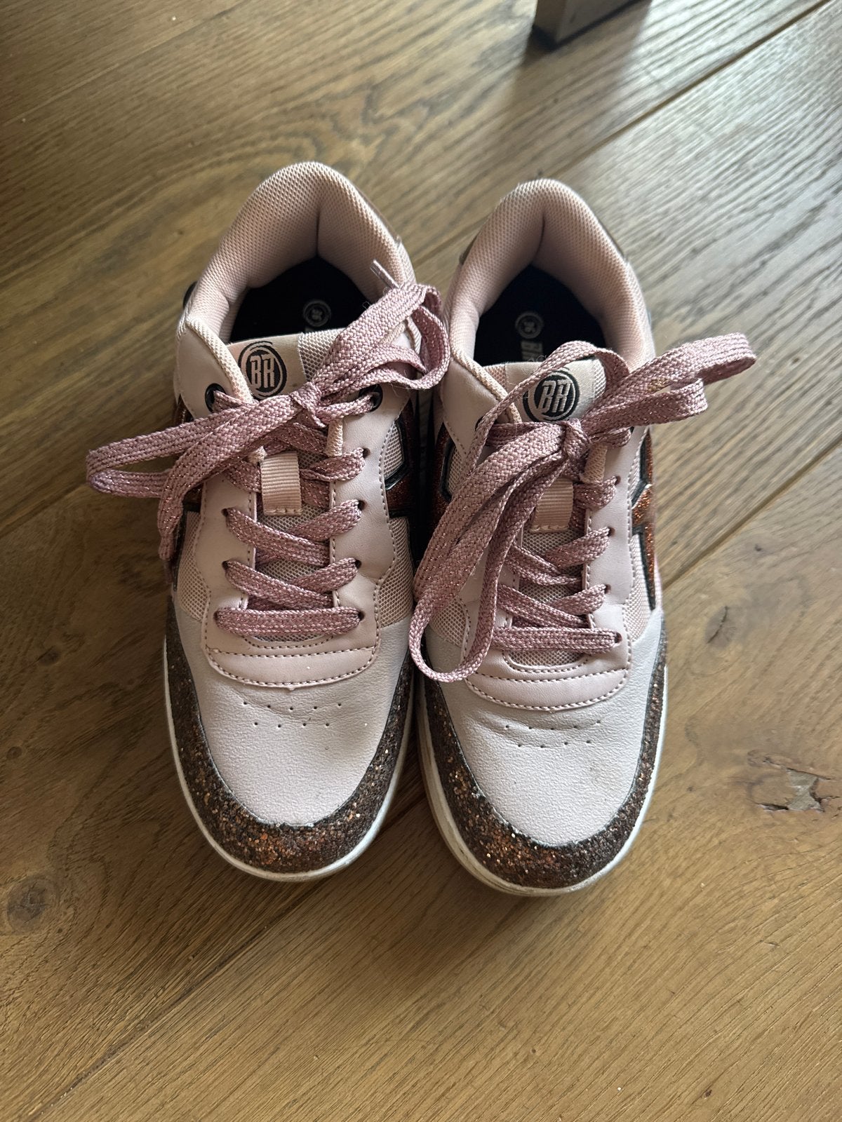 Roze/beige Breezy rollers met glitter en ster - Maat 36, Kinderen en Baby's, Speelgoed | Buiten | Rolschaatsen, Ophalen of Verzenden