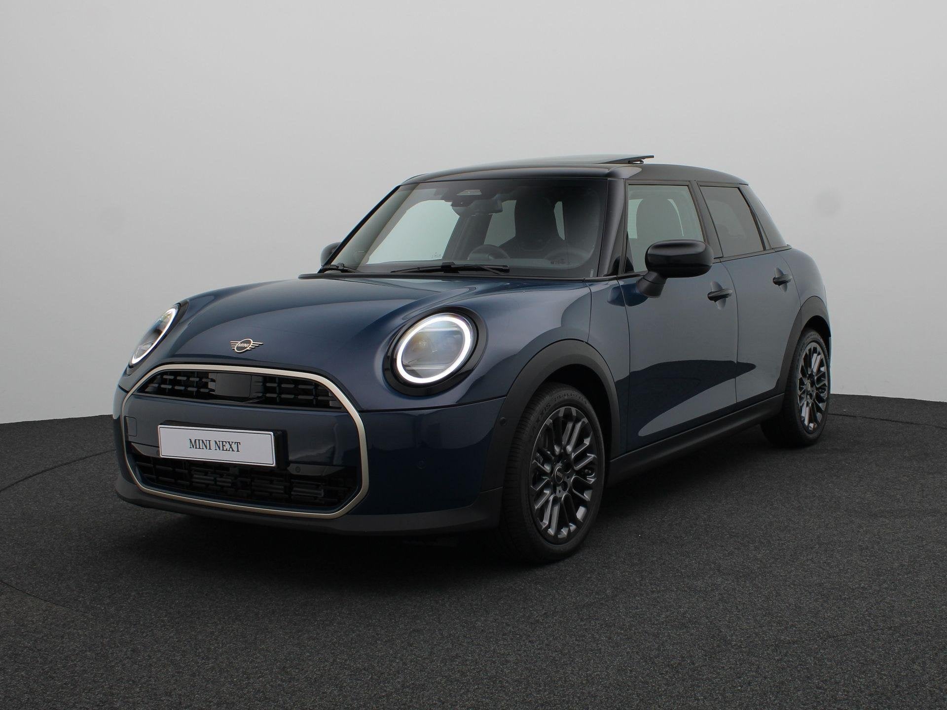 MINI 5-Deurs 1.5 Cooper C Favoured M, Auto's, 156 pk, Blauw, Origineel Nederlands, Bedrijf