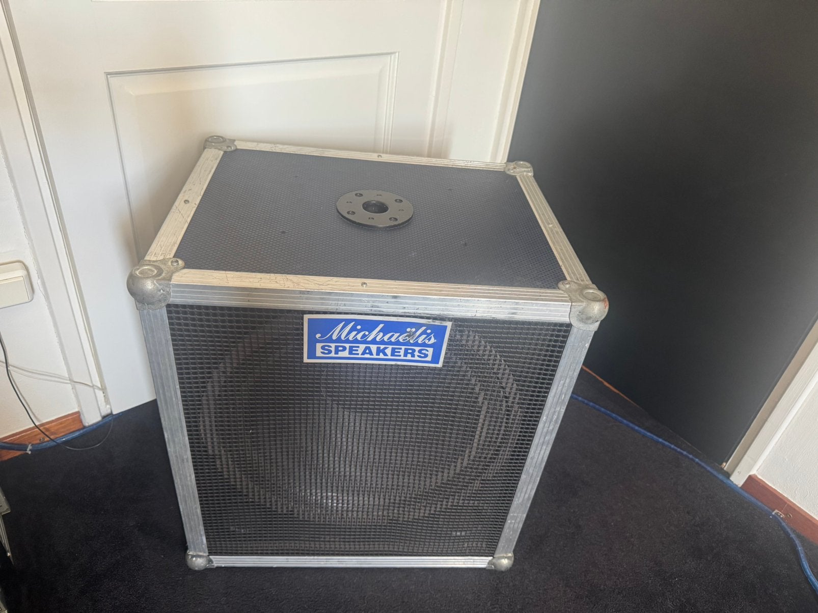 Subwoofer Audio speaker te koop. Groot formaat !, Auto diversen, Autospeakers, Ophalen of Verzenden, Gebruikt