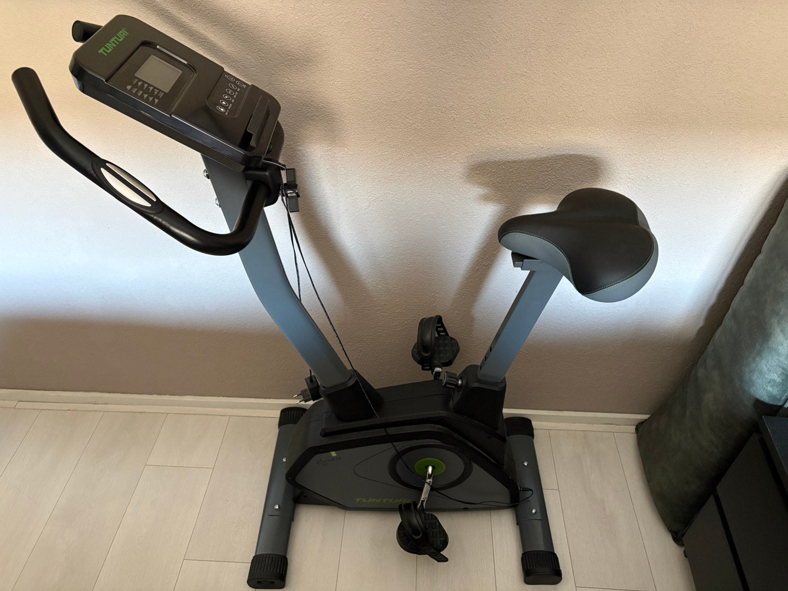 TUNTURI CARDIO FIT E35, Sport en Fitness, Ophalen, Zo goed als nieuw, Hometrainer