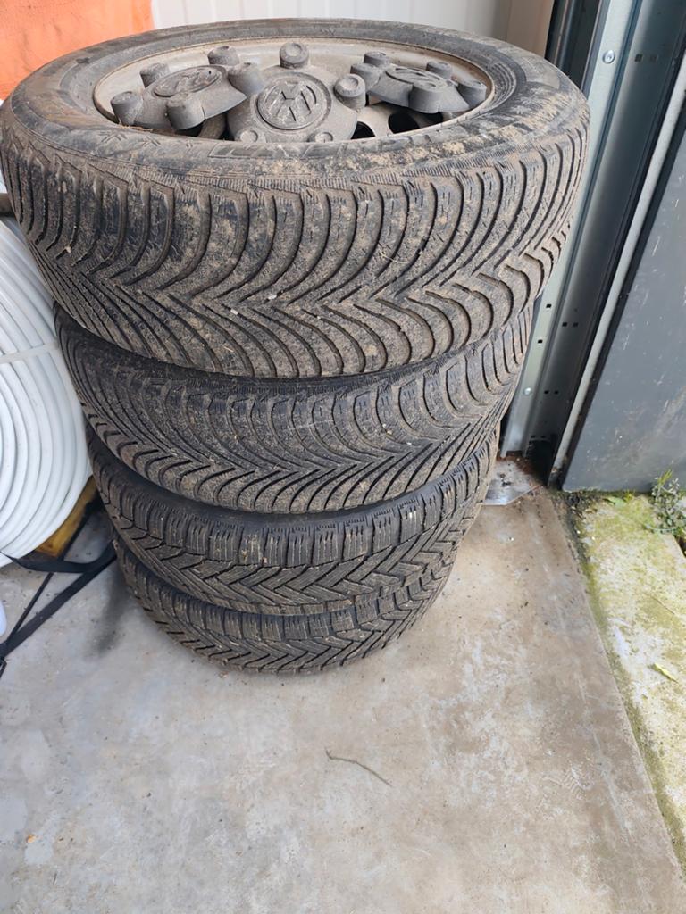 Setje stalen velgen. Voor vw caddy, Ophalen of Verzenden, Bestelwagen, Zomerbanden, Velg(en)