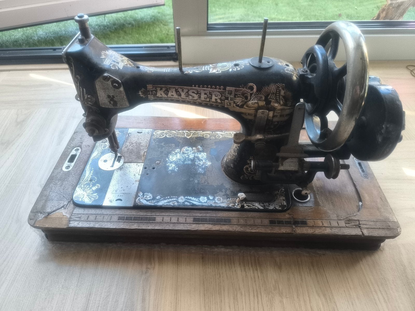 Antieke Kayser Naaimachine - Decoratief Stuk, Antiek en Kunst, Ophalen