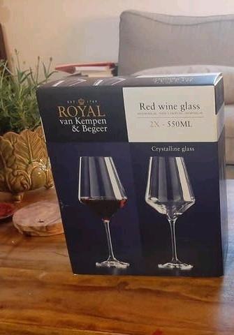 NIEUW Wijnglazen ROYAL Van Kempen en Begeer 4 rood AH, Ophalen, Glas of Glazen, Nieuw, Glas