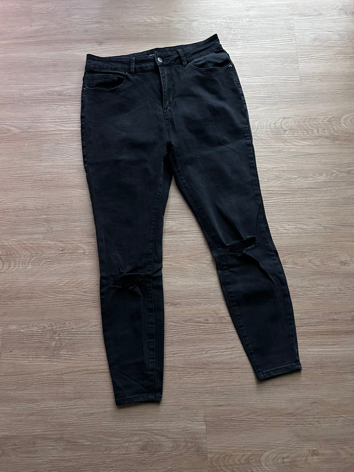 Zwarte ripped broek maat 46 Even&Odd, Kleding | Dames, Ophalen of Verzenden, Zo goed als nieuw, Zwart, Overige jeansmaten